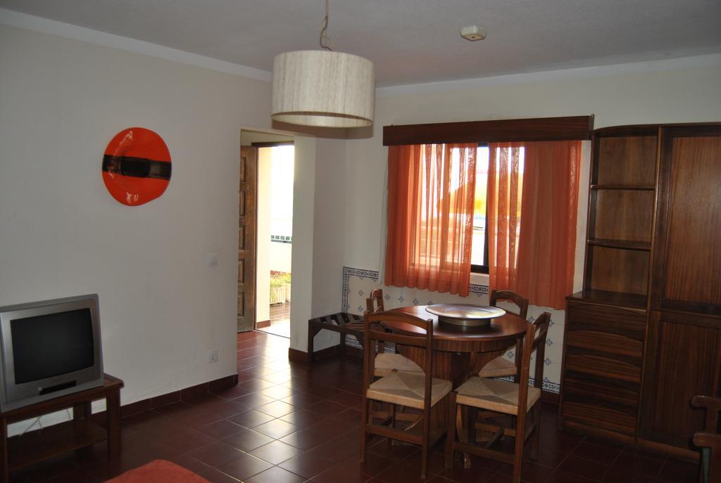 Apartamentos Olhos Do Mar 알부페이라 외부 사진